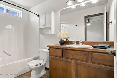 Property 26-10060 - Photo 8