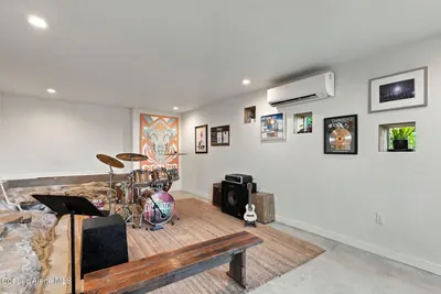 Property 26-9617 - Photo 60