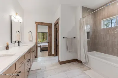 Property 26-10257 - Photo 30
