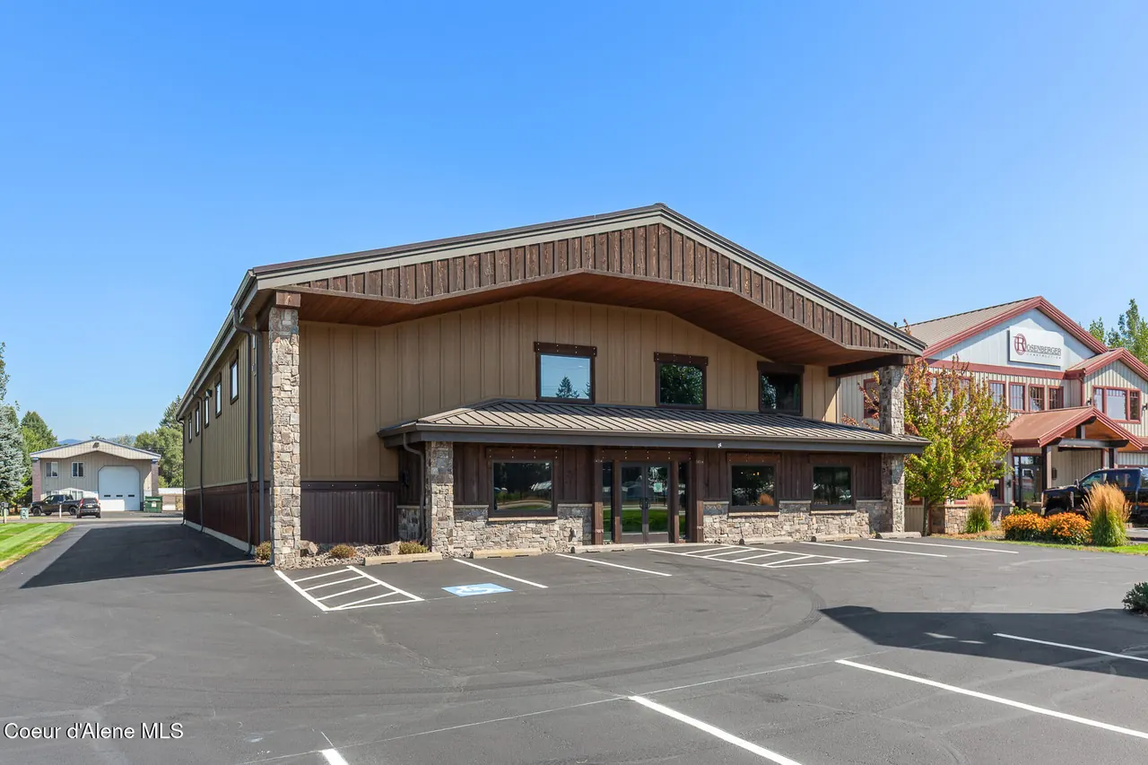 Property 26-8906 - Photo 1