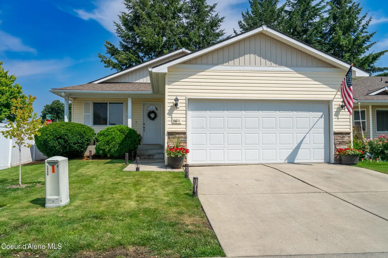 Property 26-7635 - Photo 1