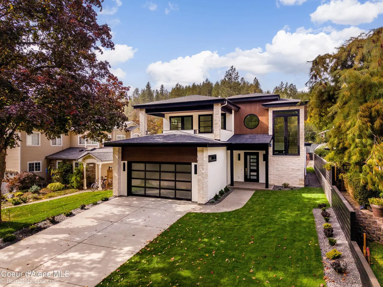 Property 26-10413 - Photo 1