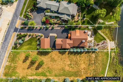 Property 26-9225 - Photo 59