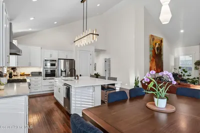 Property 26-10381 - Photo 15