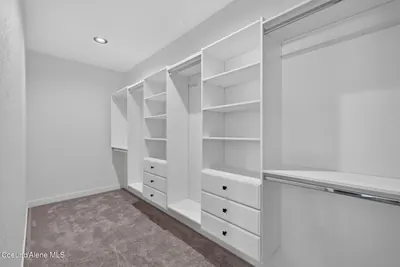 Property 26-8009 - Photo 33