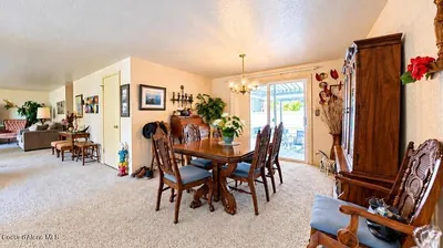 Property 26-10176 - Photo 5
