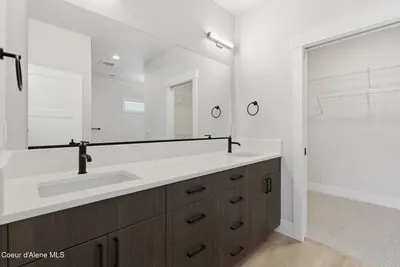 Property 25-10000 - Photo 15