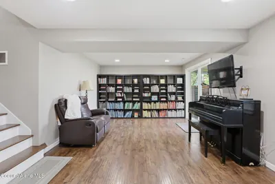 Property 26-10323 - Photo 26