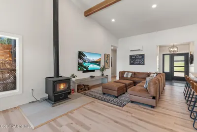 Property 26-10635 - Photo 14