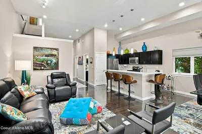 Property 26-9108 - Photo 2