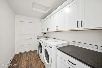 Property 26-10221 - Photo 21