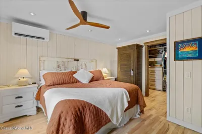 Property 26-10138 - Photo 19