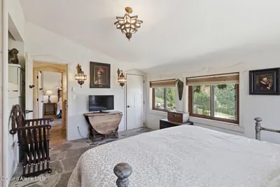 Property 26-6910 - Photo 98