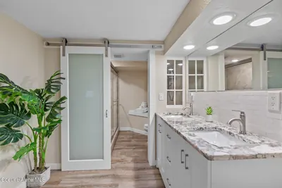 Property 26-10069 - Photo 16