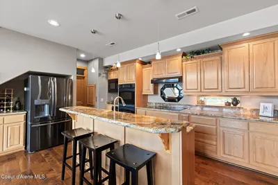 Property 26-7035 - Photo 5