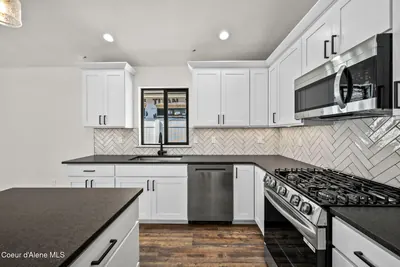 Property 26-10221 - Photo 16