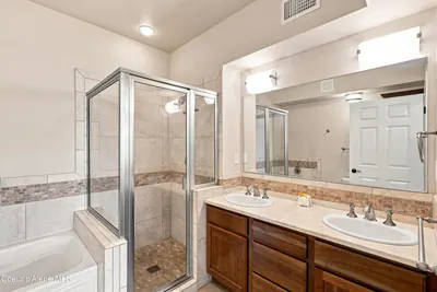 Property 26-8286 - Photo 10