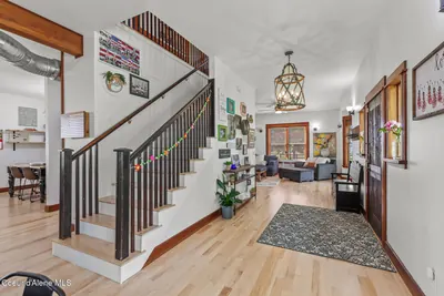 Property 26-10004 - Photo 5