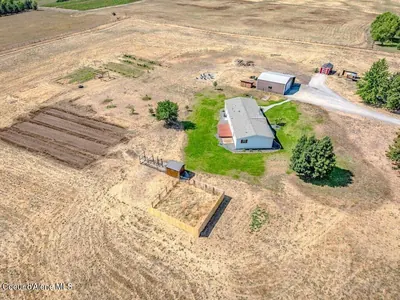 Property 26-8662 - Photo 77