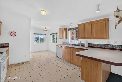 Property 26-9998 - Photo 8