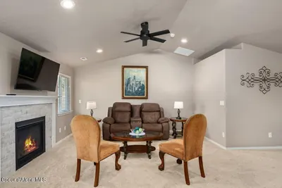 Property 26-8819 - Photo 15