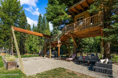 Property 26-10008 - Photo 42