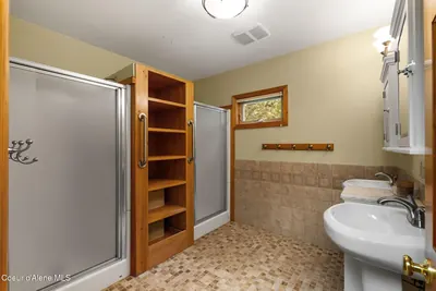 Property 26-10293 - Photo 68