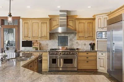 Property 26-4390 - Photo 17