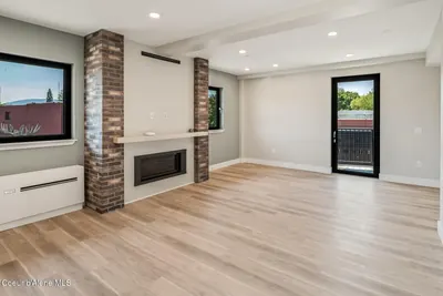 Property 26-6385 - Photo 11