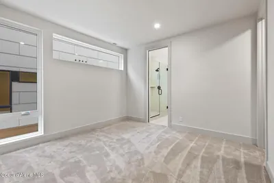 Property 25-11384 - Photo 36
