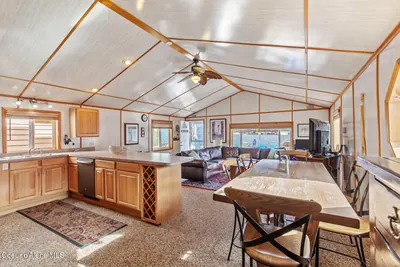 Property 26-10013 - Photo 10
