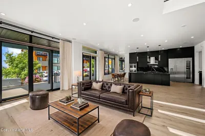 Property 26-8809 - Photo 26