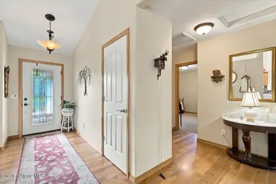 Property 26-10326 - Photo 6