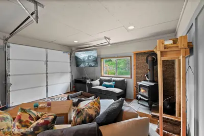 Property 26-8231 - Photo 37
