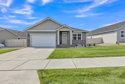 Property 26-10155 - Photo 1