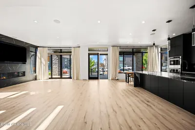 Property 26-8809 - Photo 27