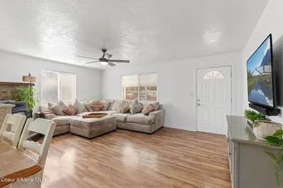Property 26-10083 - Photo 4