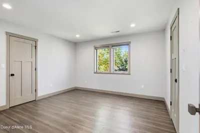 Property 26-9918 - Photo 54