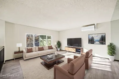 Property 26-10460 - Photo 1