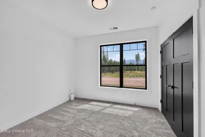 Property 26-8009 - Photo 35