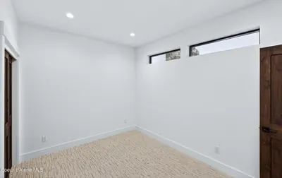 Property 26-6898 - Photo 16