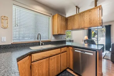 Property 26-10057 - Photo 27