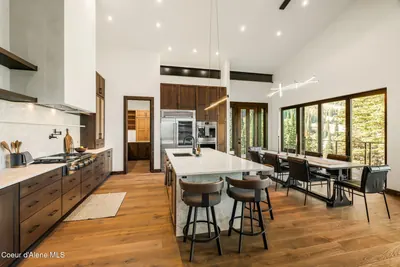 Property 26-10024 - Photo 11