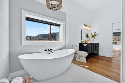Property 26-8758 - Photo 24