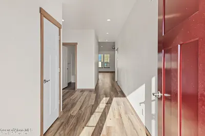 Property 26-9858 - Photo 2