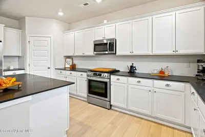 Property 26-8835 - Photo 18