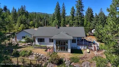 Property 26-9904 - Photo 51