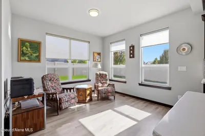 Property 26-10052 - Photo 19
