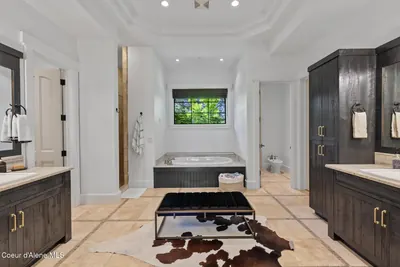Property 26-8239 - Photo 33