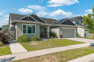 Property 26-10210 - Photo 2